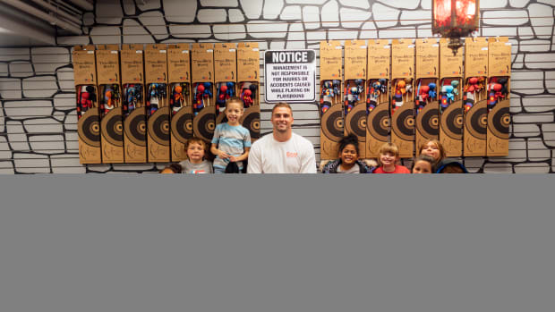 The Sam Hubbard Foundation Shopping Spree 2022